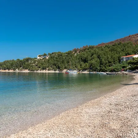 Villa Awelon Stanici, Omis